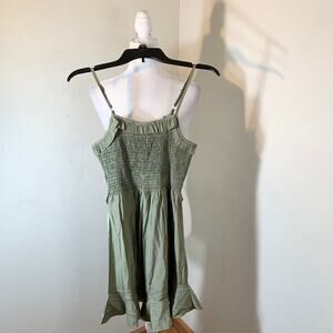 Women’s green cute dress size S (NWT)